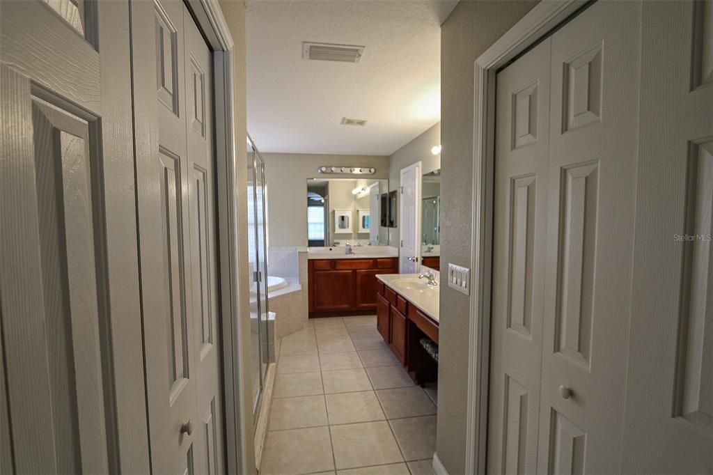 For Rent: $3,495 (5 beds, 3 baths, 2534 Square Feet)