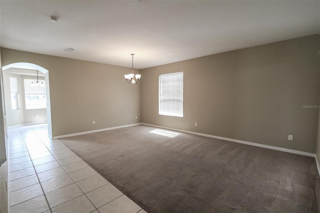 For Rent: $3,495 (5 beds, 3 baths, 2534 Square Feet)