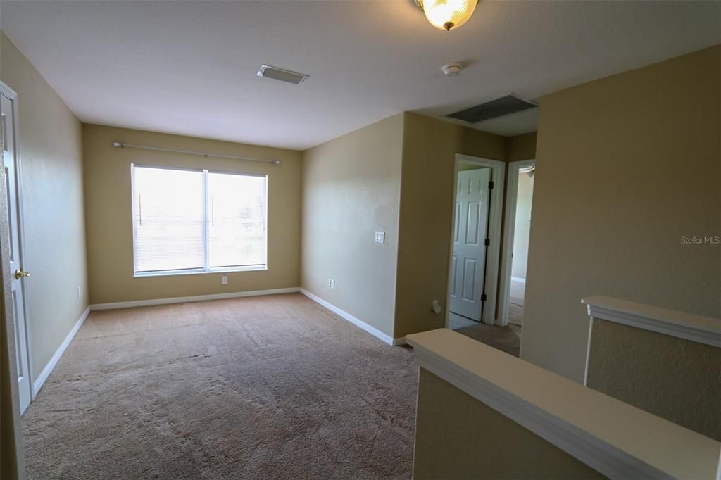 For Rent: $3,495 (5 beds, 3 baths, 2534 Square Feet)