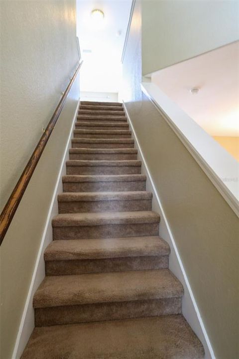 For Rent: $3,495 (5 beds, 3 baths, 2534 Square Feet)