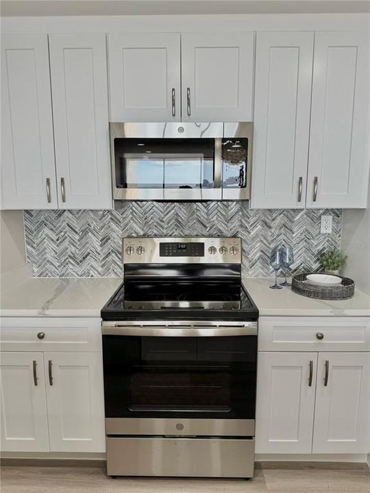 For Rent: $3,500 (2 beds, 2 baths, 1186 Square Feet)