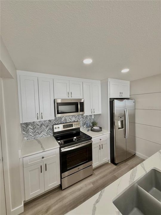 For Rent: $3,500 (2 beds, 2 baths, 1186 Square Feet)