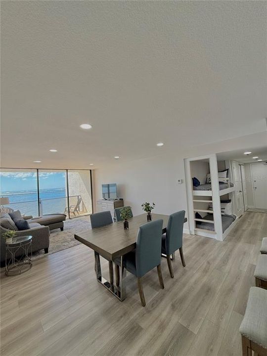 For Rent: $3,500 (2 beds, 2 baths, 1186 Square Feet)