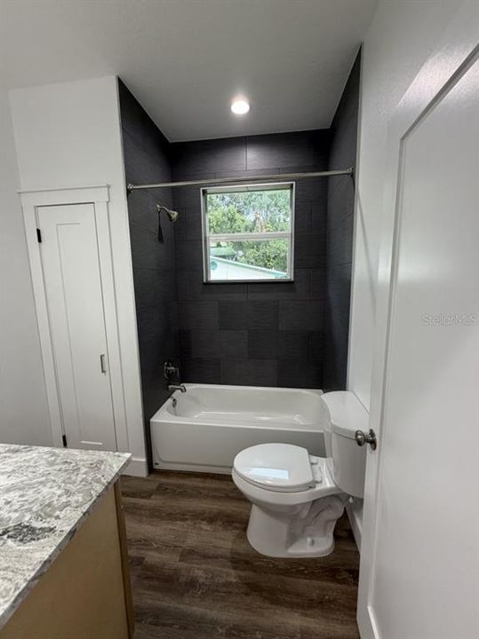 For Sale: $425,000 (3 beds, 2 baths, 1958 Square Feet)