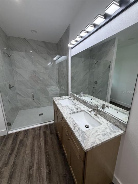 For Sale: $425,000 (3 beds, 2 baths, 1958 Square Feet)