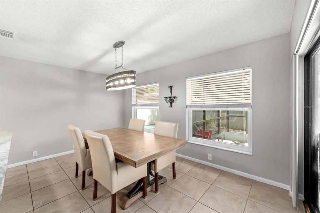 For Sale: $389,000 (3 beds, 2 baths, 1655 Square Feet)