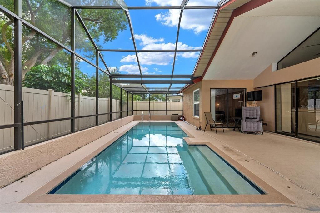 For Sale: $389,000 (3 beds, 2 baths, 1655 Square Feet)