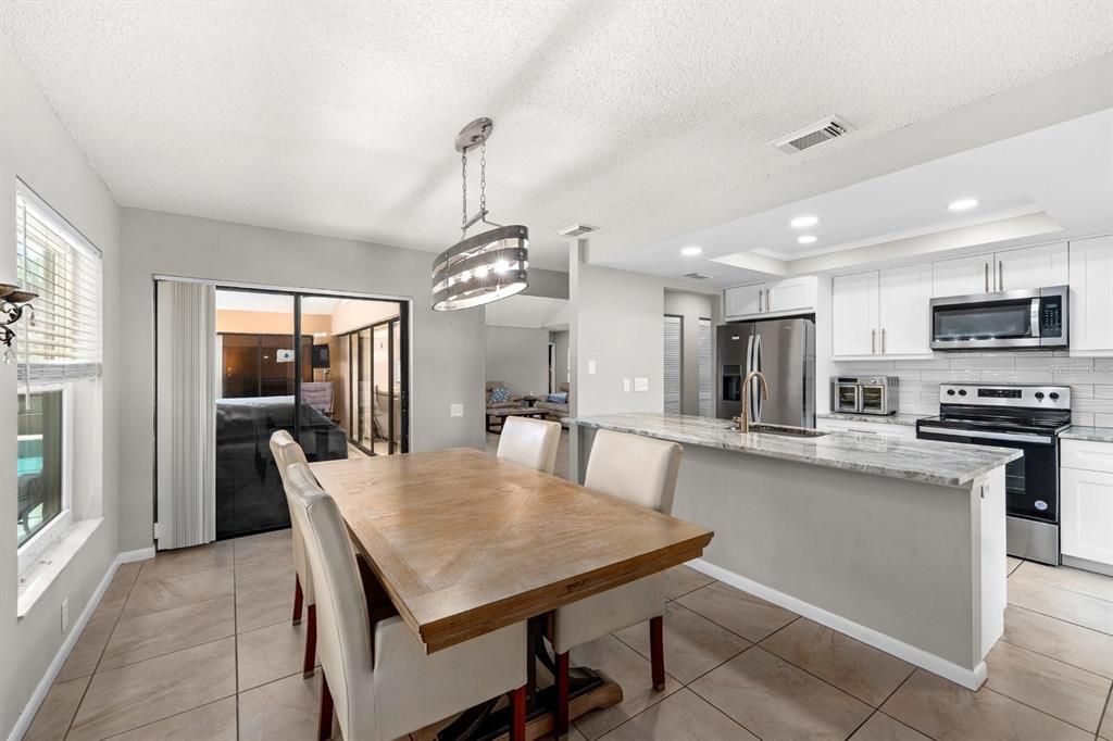 For Sale: $389,000 (3 beds, 2 baths, 1655 Square Feet)