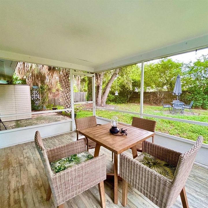 For Rent: $2,700 (2 beds, 2 baths, 880 Square Feet)