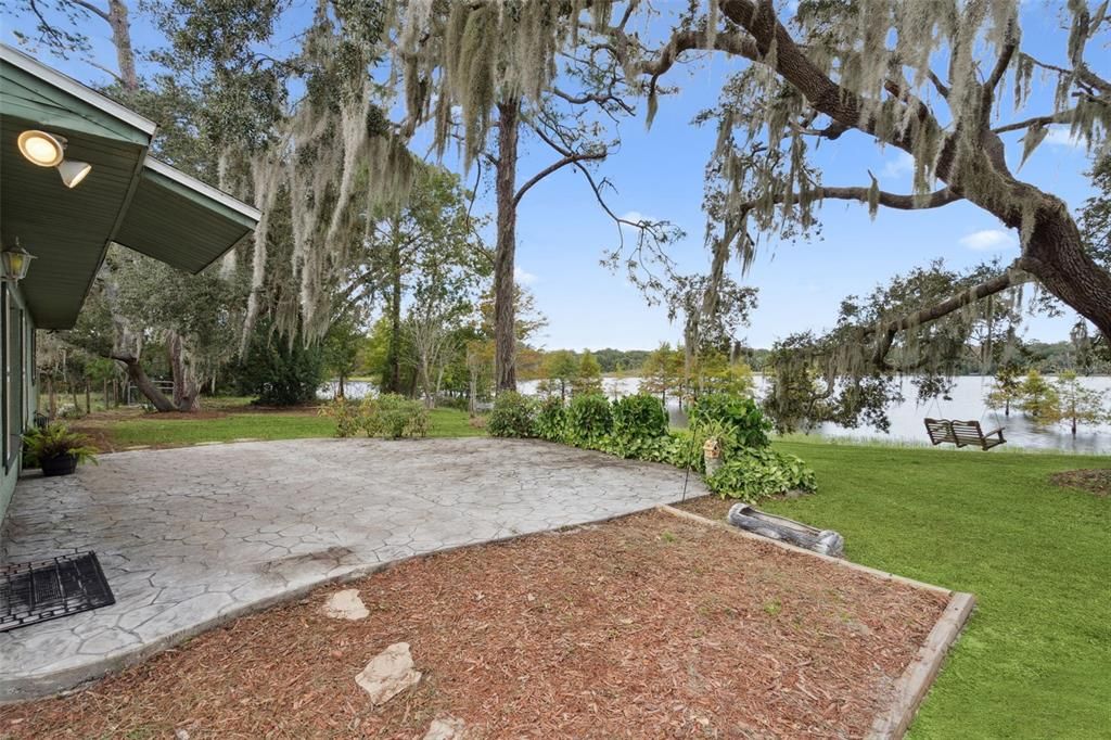 For Sale: $649,900 (2 beds, 2 baths, 1380 Square Feet)
