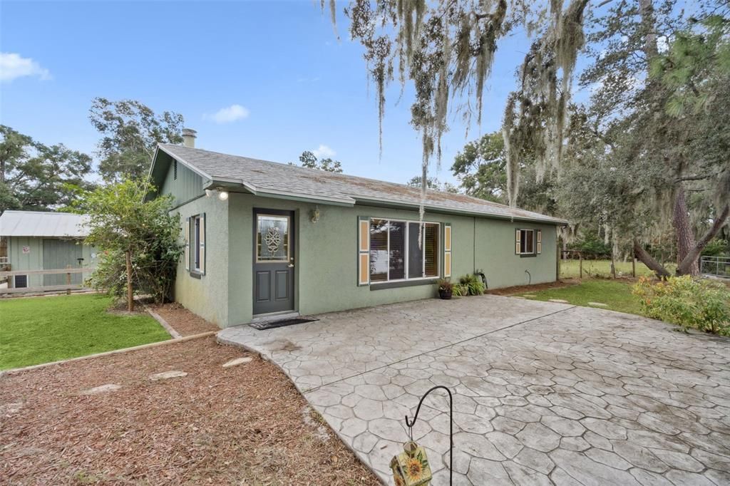 For Sale: $649,900 (2 beds, 2 baths, 1380 Square Feet)