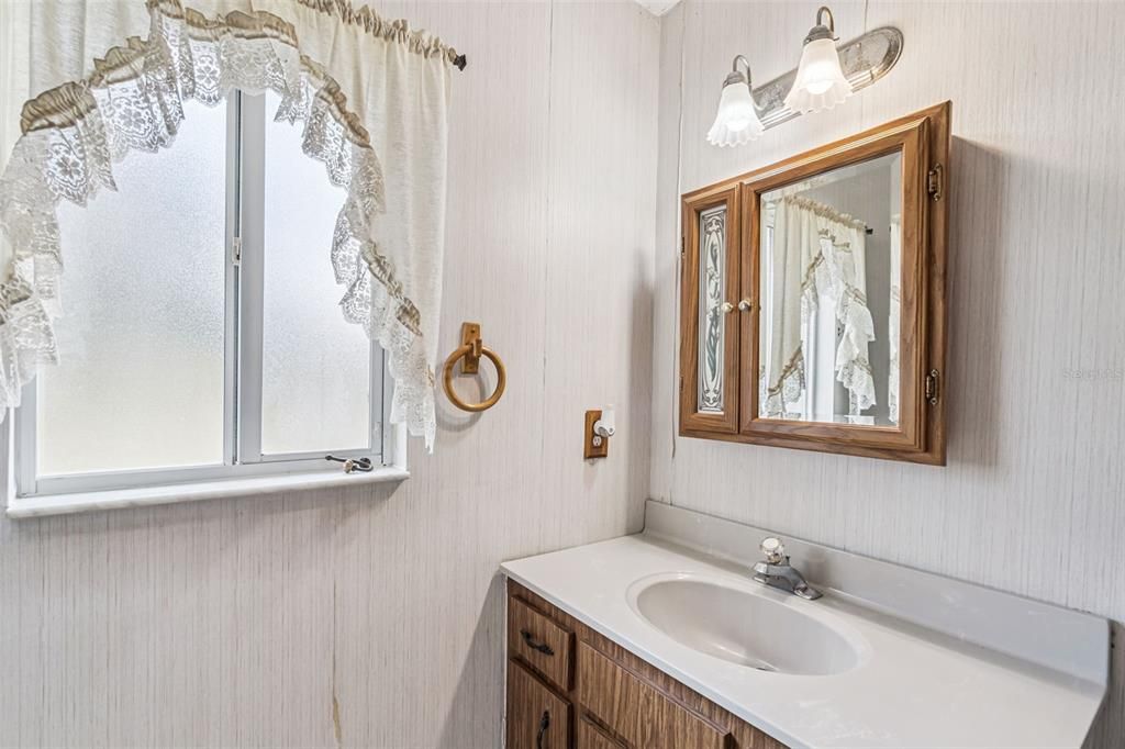 For Sale: $649,900 (2 beds, 2 baths, 1380 Square Feet)