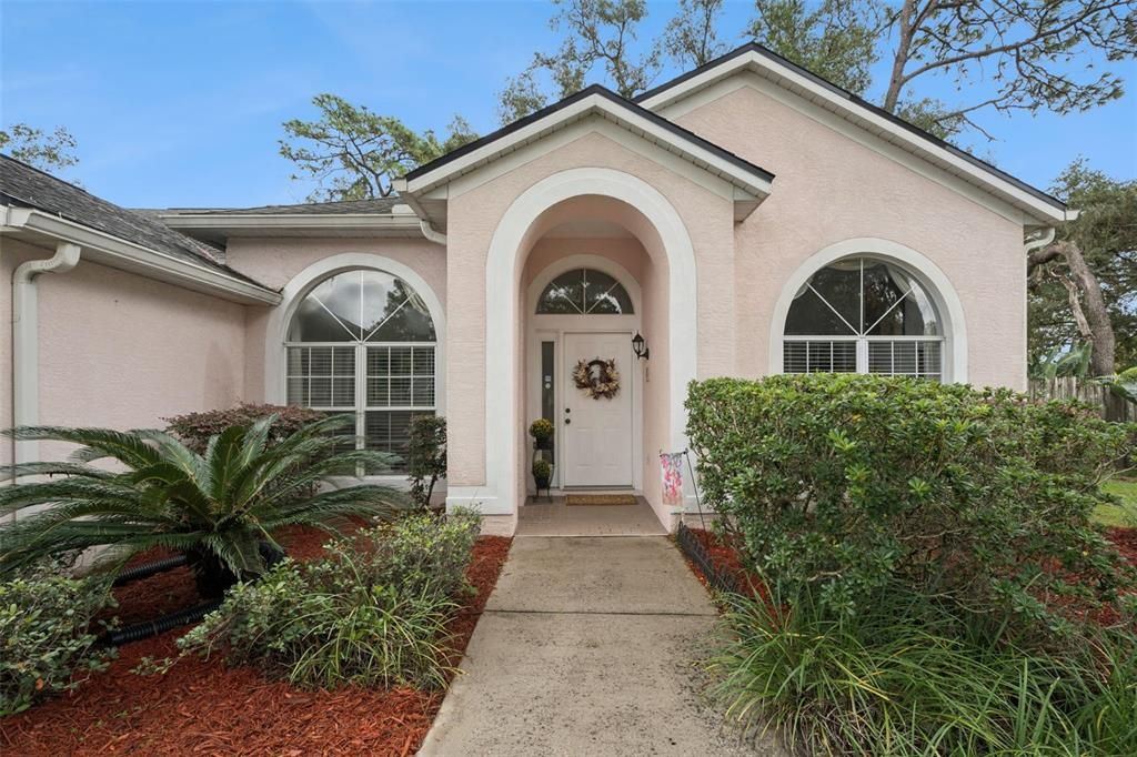 For Sale: $525,000 (4 beds, 2 baths, 1931 Square Feet)