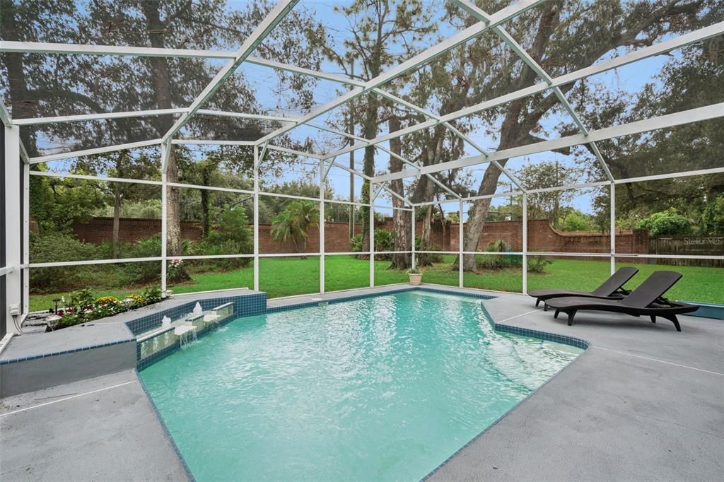 For Sale: $525,000 (4 beds, 2 baths, 1931 Square Feet)