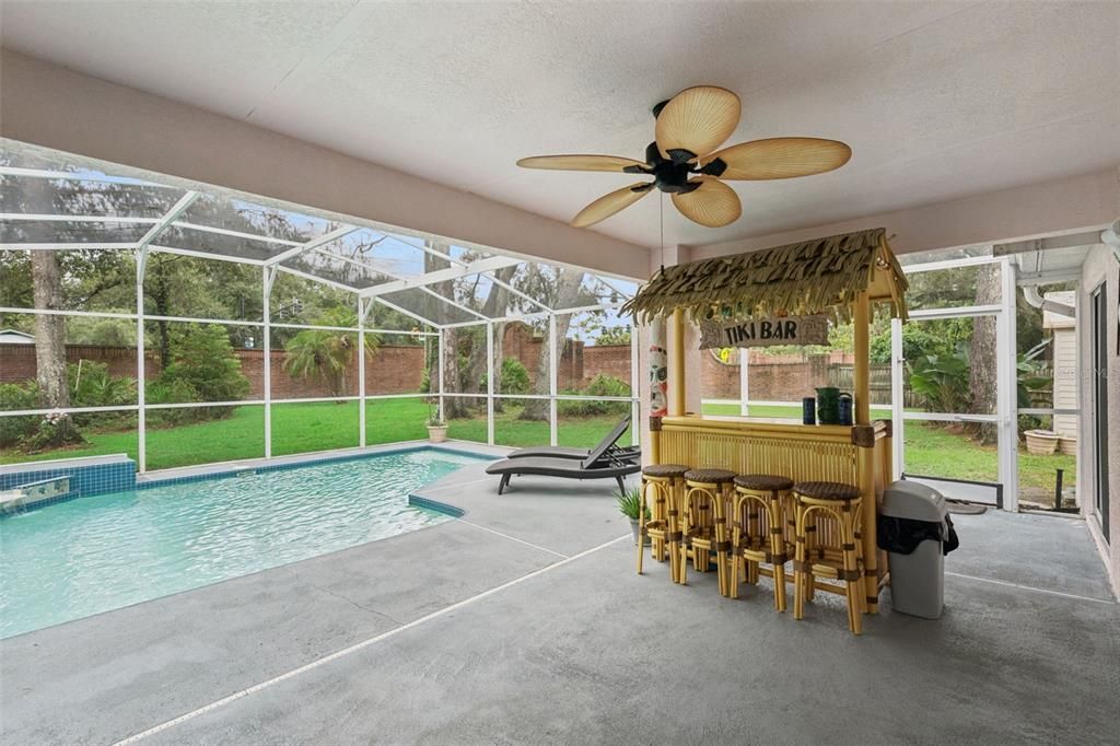 For Sale: $525,000 (4 beds, 2 baths, 1931 Square Feet)