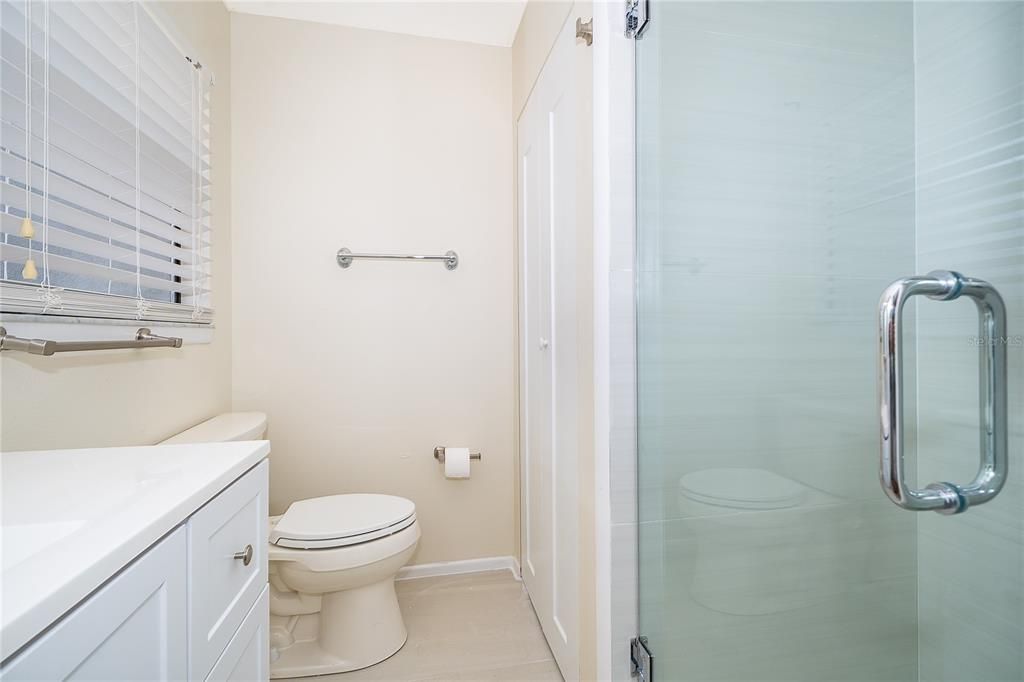 For Rent: $2,200 (2 beds, 2 baths, 1000 Square Feet)