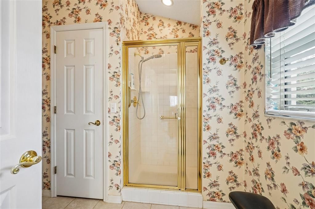 На продажу: $325,000 (2 спален, 2 ванн, 1732 Квадратных фут)