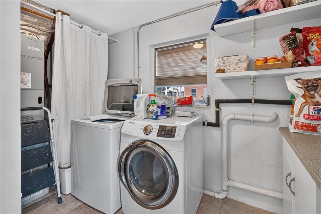 For Sale: $499,000 (3 beds, 2 baths, 1447 Square Feet)