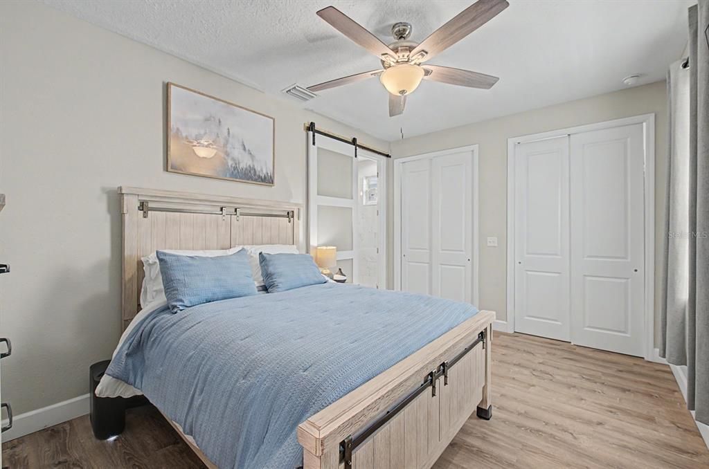 For Sale: $599,900 (3 beds, 2 baths, 1360 Square Feet)