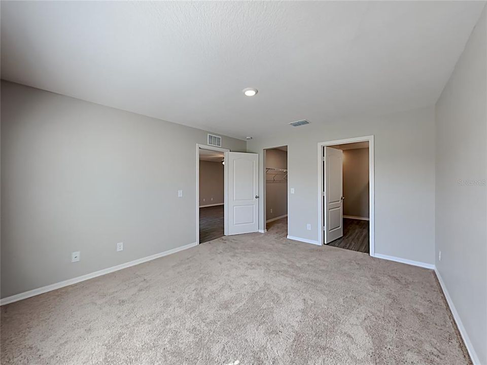 For Rent: $1,995 (3 beds, 2 baths, 1563 Square Feet)