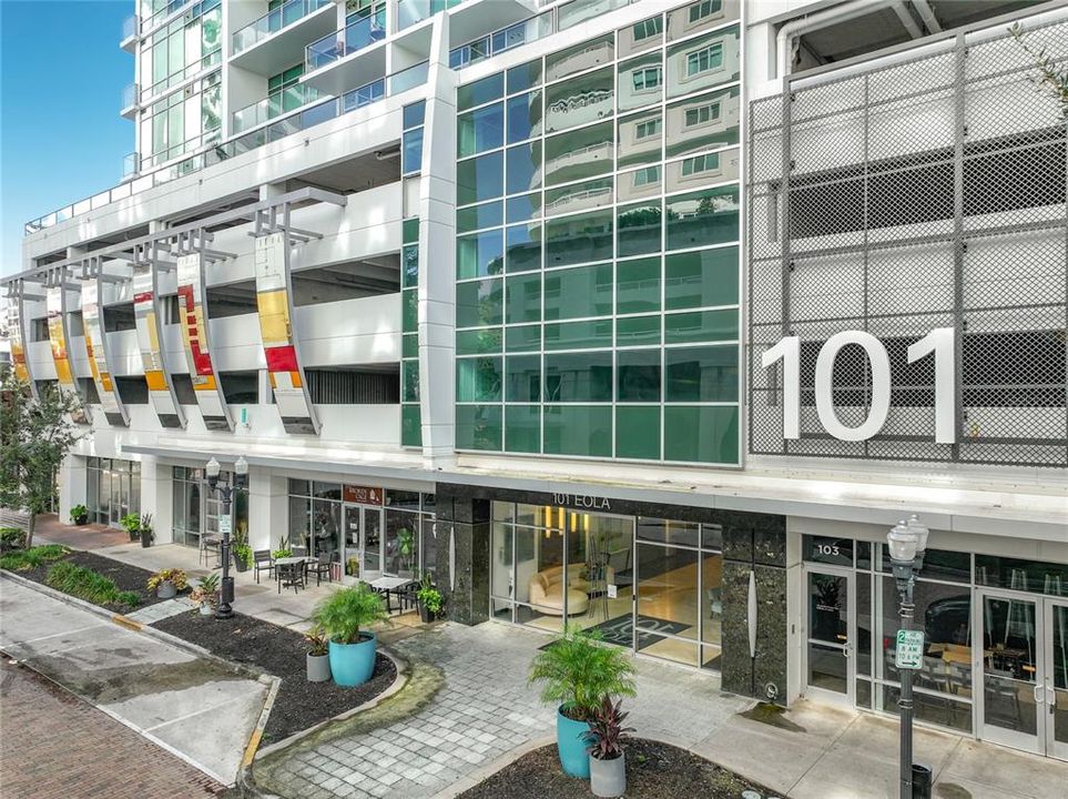 待售: $199,000 (1 贝兹, 1 浴室, 644 平方英尺)