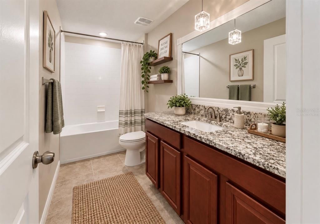 For Sale: $399,900 (4 beds, 2 baths, 2635 Square Feet)