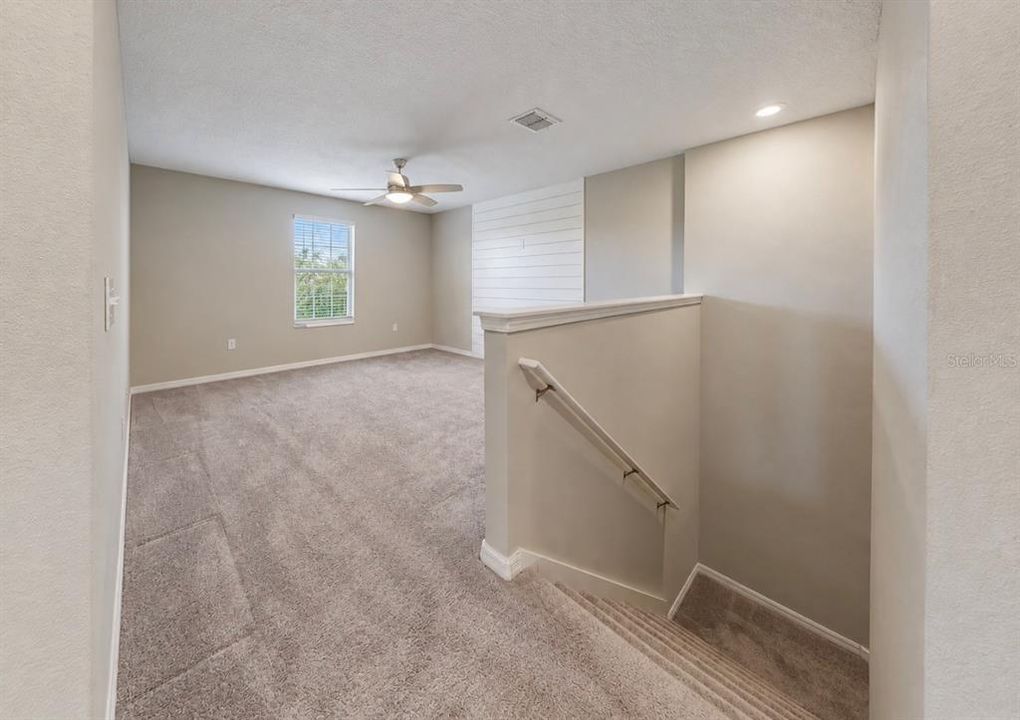 For Sale: $399,900 (4 beds, 2 baths, 2635 Square Feet)