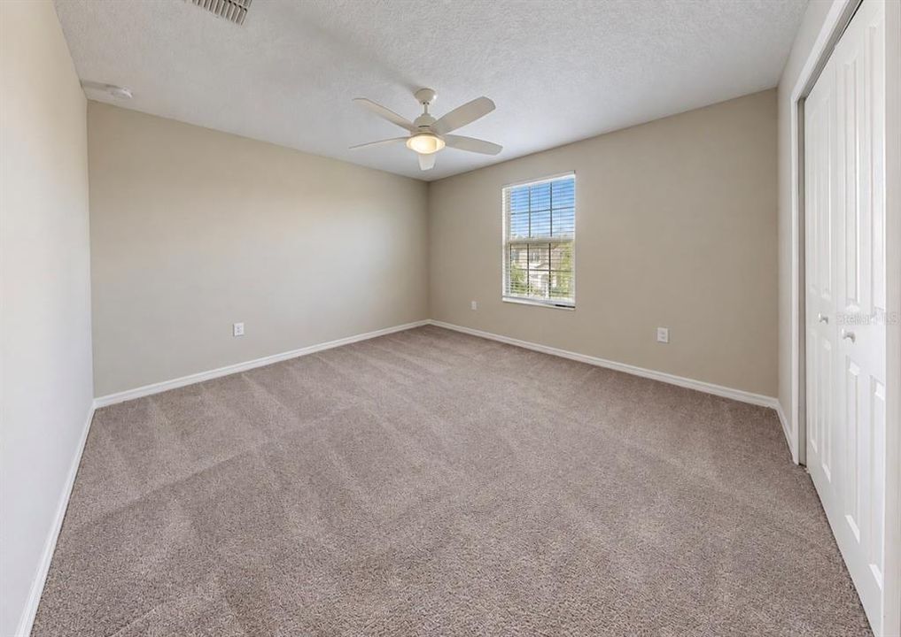 For Sale: $399,900 (4 beds, 2 baths, 2635 Square Feet)