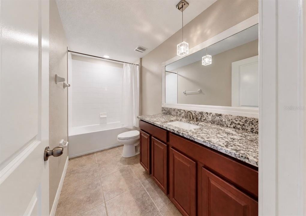 For Sale: $399,900 (4 beds, 2 baths, 2635 Square Feet)