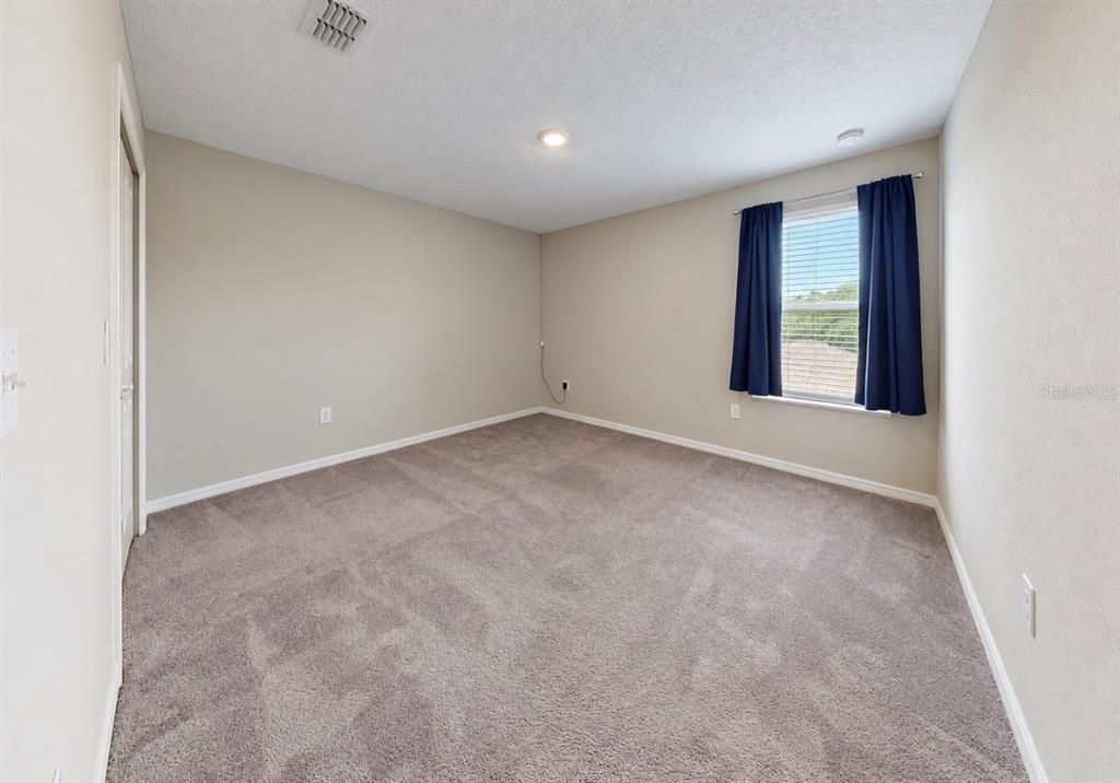 For Sale: $399,900 (4 beds, 2 baths, 2635 Square Feet)