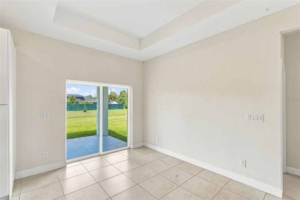 For Sale: $355,000 (3 beds, 2 baths, 1468 Square Feet)