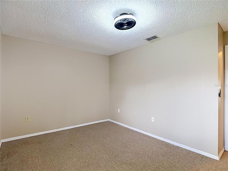 For Sale: $229,900 (3 beds, 2 baths, 1432 Square Feet)