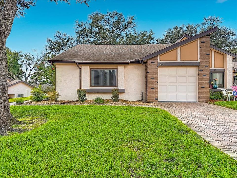For Sale: $229,900 (3 beds, 2 baths, 1432 Square Feet)