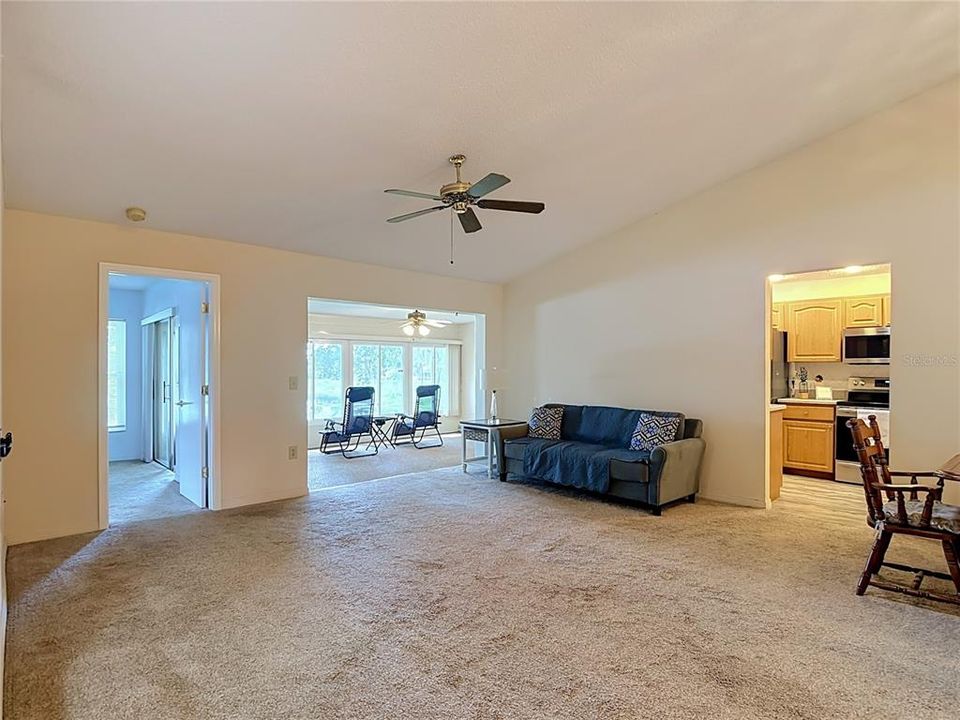 For Sale: $229,900 (3 beds, 2 baths, 1432 Square Feet)