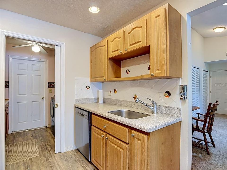 For Sale: $229,900 (3 beds, 2 baths, 1432 Square Feet)