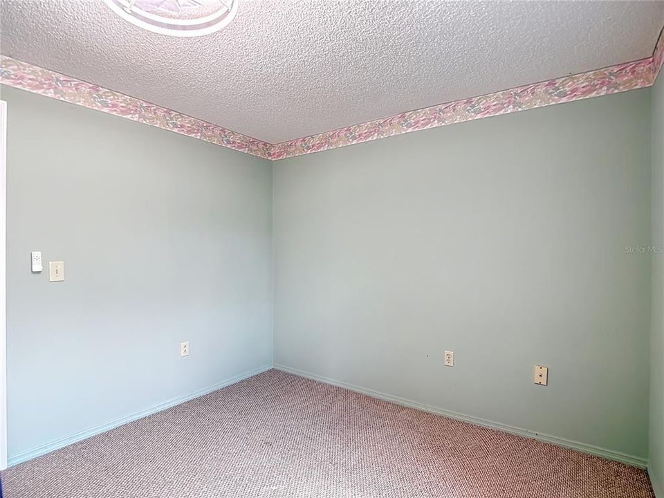 For Sale: $229,900 (3 beds, 2 baths, 1432 Square Feet)