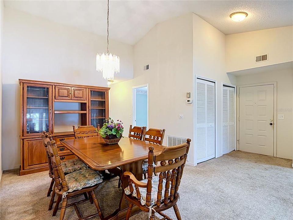 For Sale: $229,900 (3 beds, 2 baths, 1432 Square Feet)