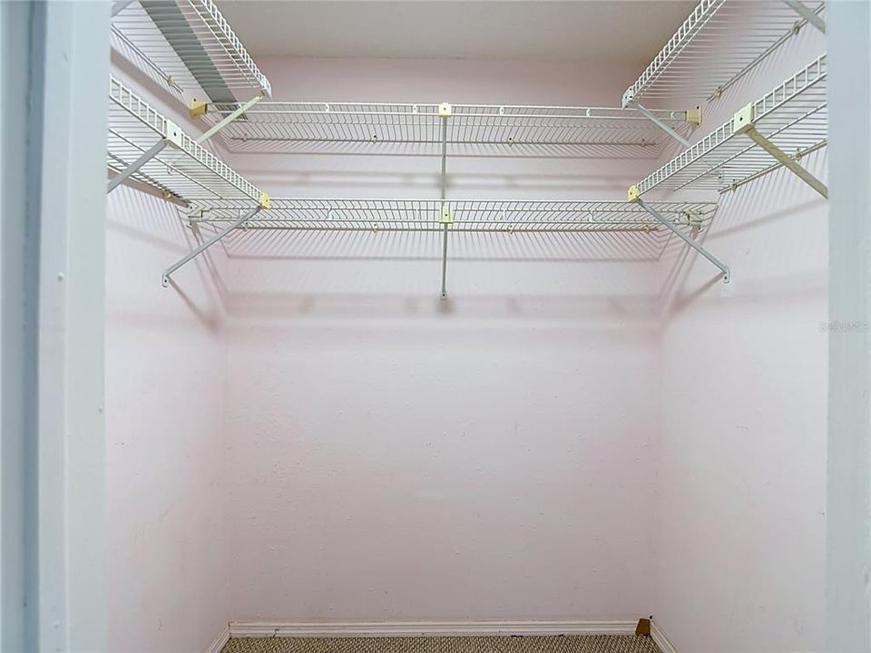 For Sale: $229,900 (3 beds, 2 baths, 1432 Square Feet)