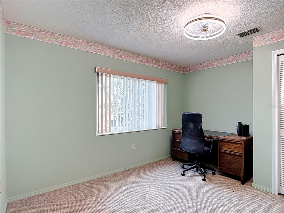 For Sale: $229,900 (3 beds, 2 baths, 1432 Square Feet)