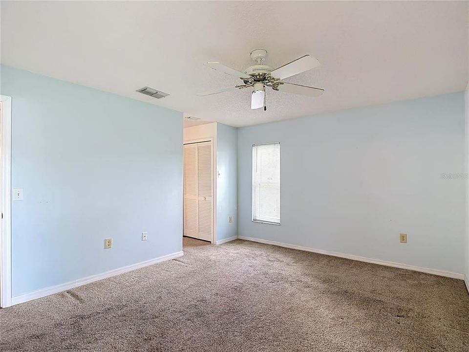 For Sale: $229,900 (3 beds, 2 baths, 1432 Square Feet)