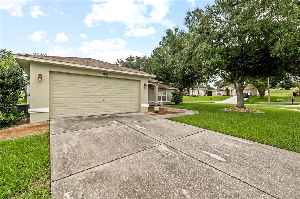 For Sale: $325,000 (4 beds, 2 baths, 1768 Square Feet)