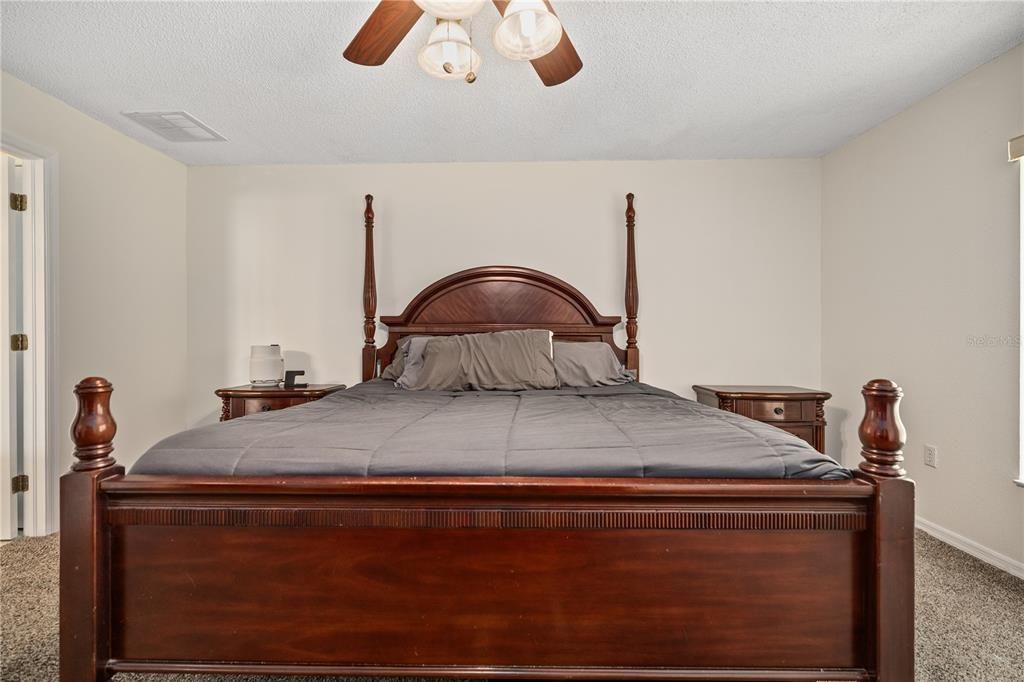 For Sale: $325,000 (4 beds, 2 baths, 1768 Square Feet)