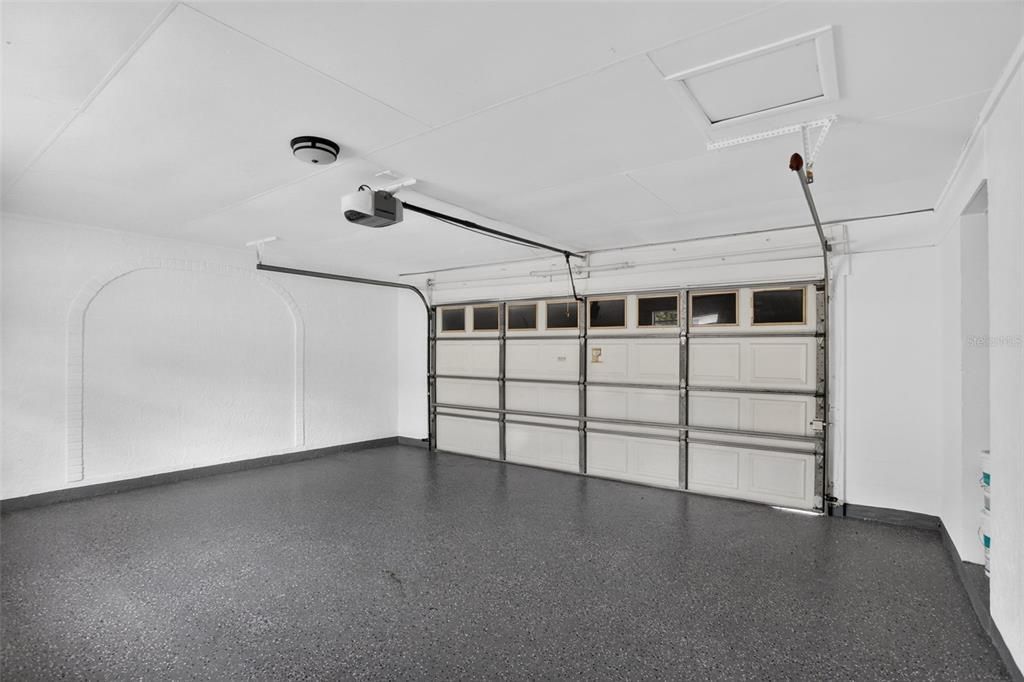 For Sale: $389,900 (4 beds, 2 baths, 1525 Square Feet)