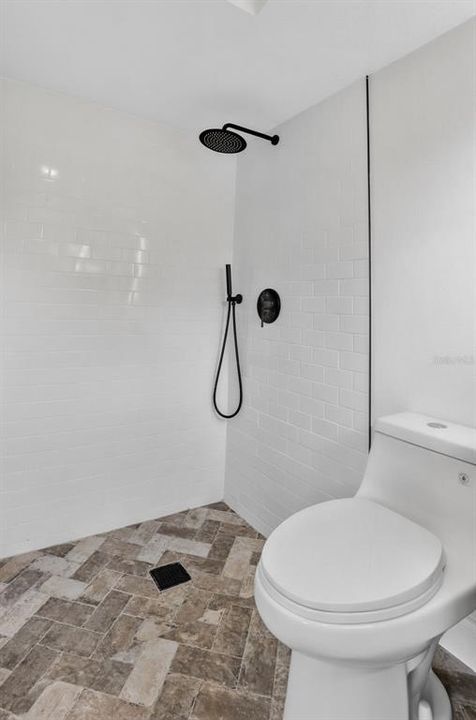For Sale: $389,900 (4 beds, 2 baths, 1525 Square Feet)