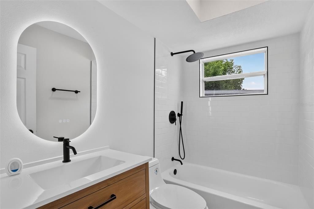 For Sale: $389,900 (4 beds, 2 baths, 1525 Square Feet)