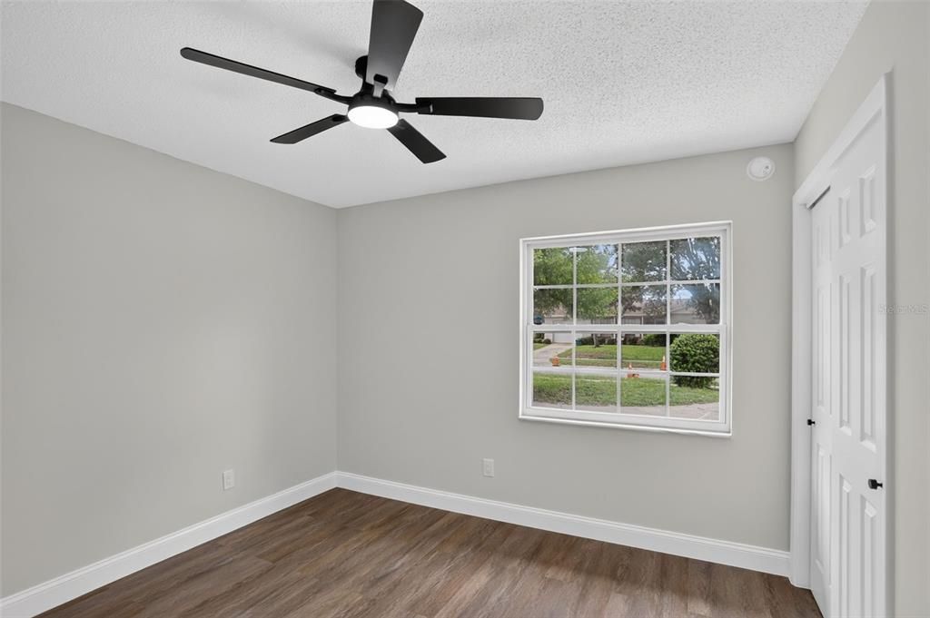 For Sale: $389,900 (4 beds, 2 baths, 1525 Square Feet)