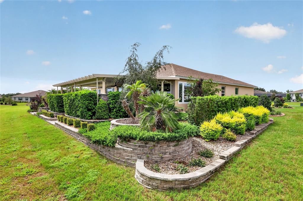 For Sale: $645,000 (3 beds, 2 baths, 2969 Square Feet)