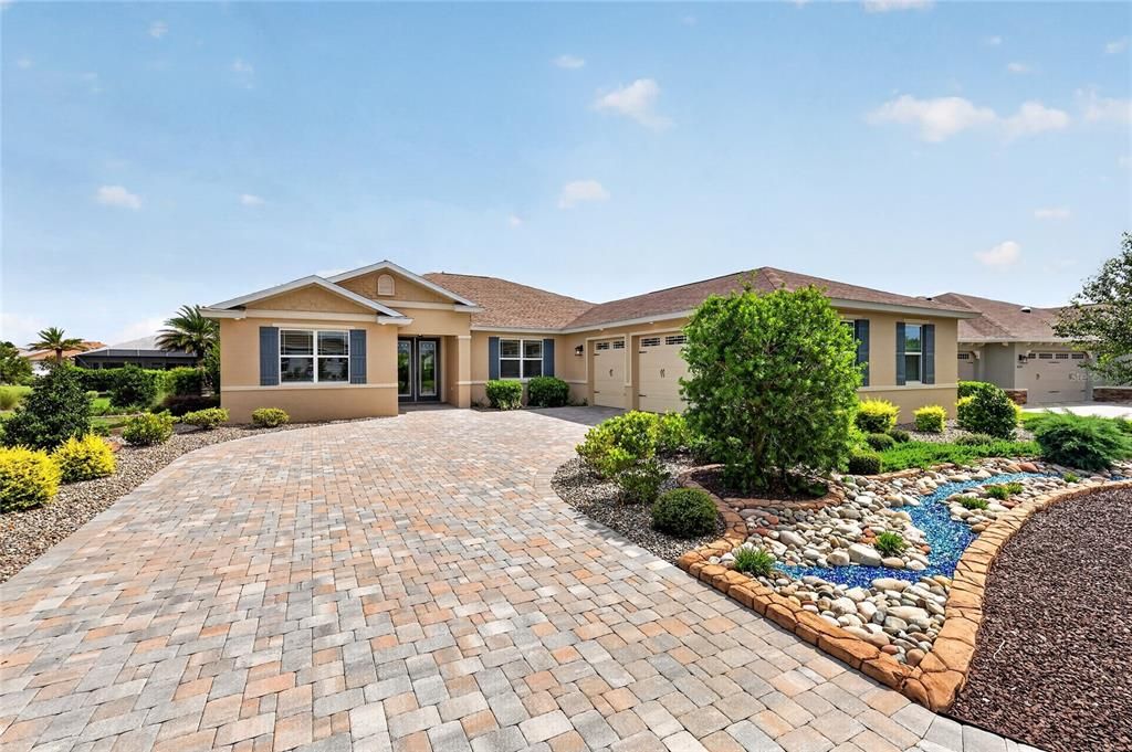 For Sale: $645,000 (3 beds, 2 baths, 2969 Square Feet)