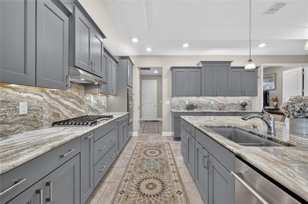 For Sale: $645,000 (3 beds, 2 baths, 2969 Square Feet)