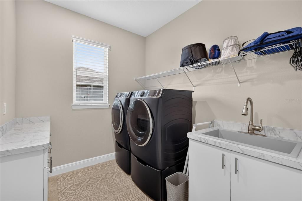 For Sale: $645,000 (3 beds, 2 baths, 2969 Square Feet)